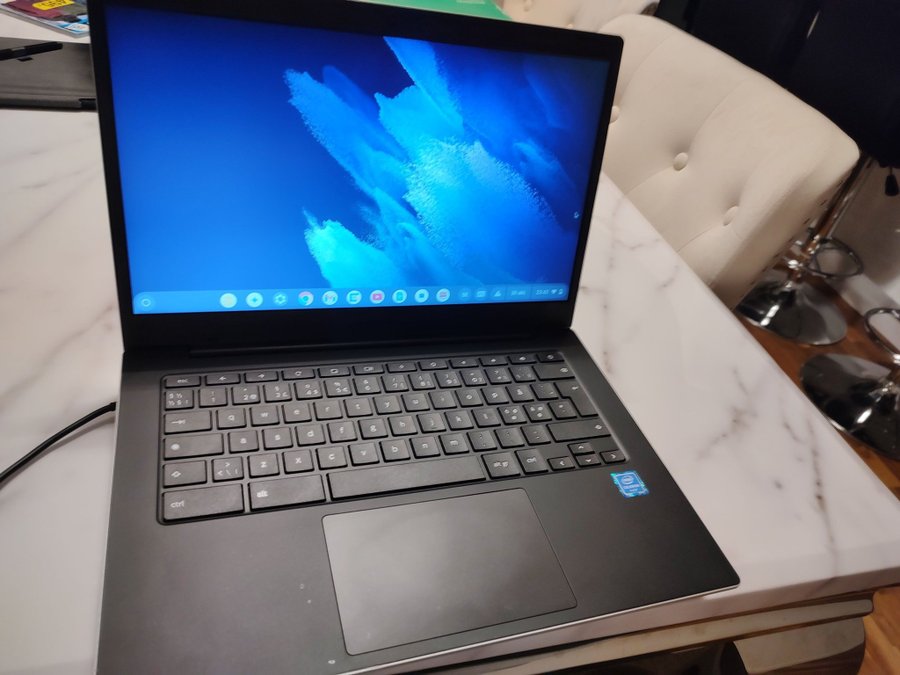 Samsung Galaxy Chromebook Go 14"