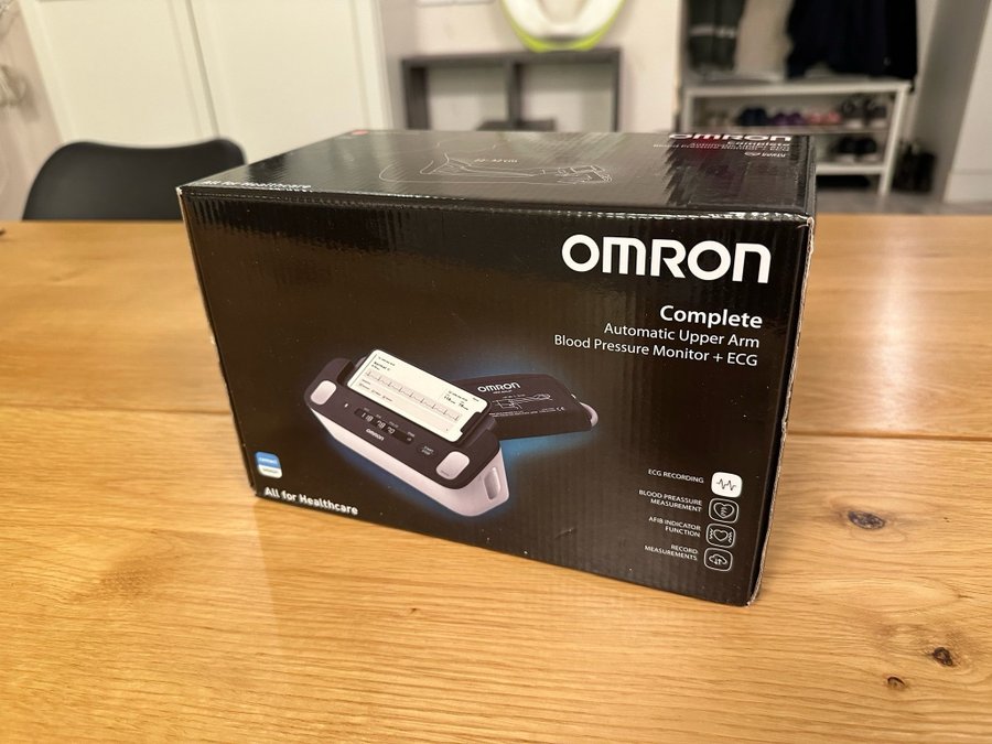 Omron Complete Blodtrycksmätare + EKG