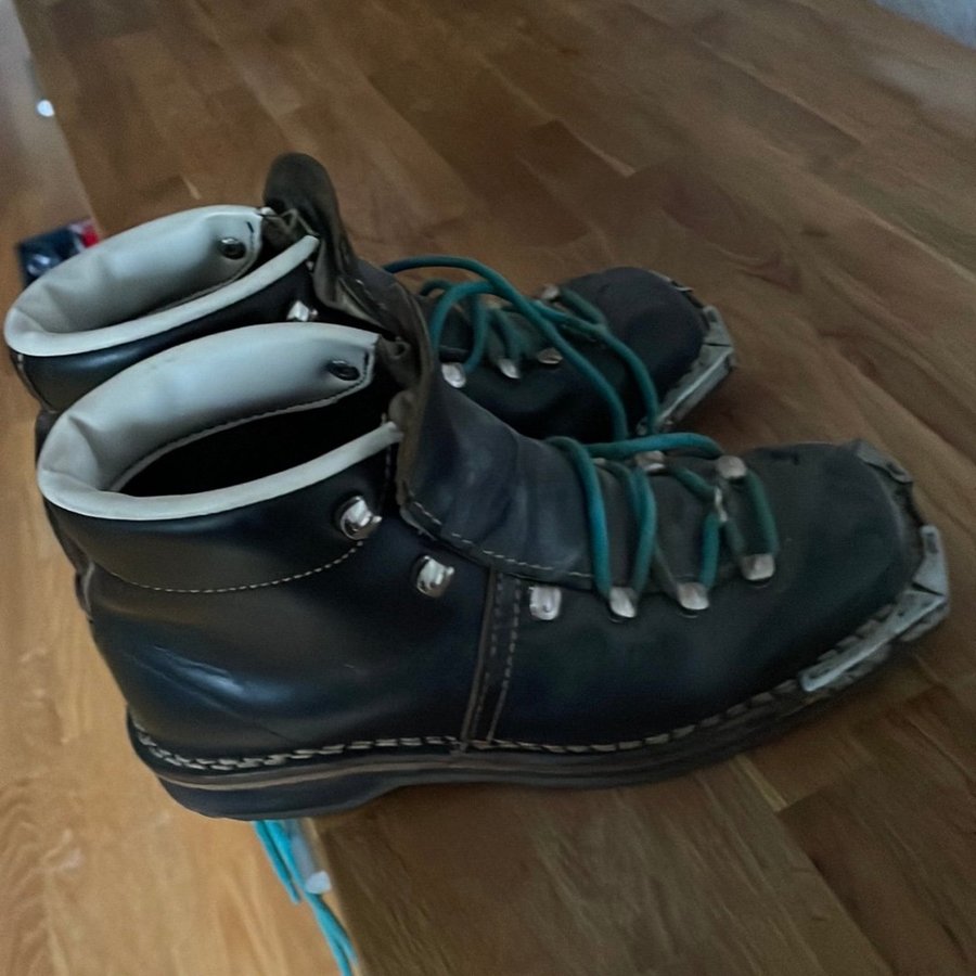 Vintage pjäxor 38-38,5