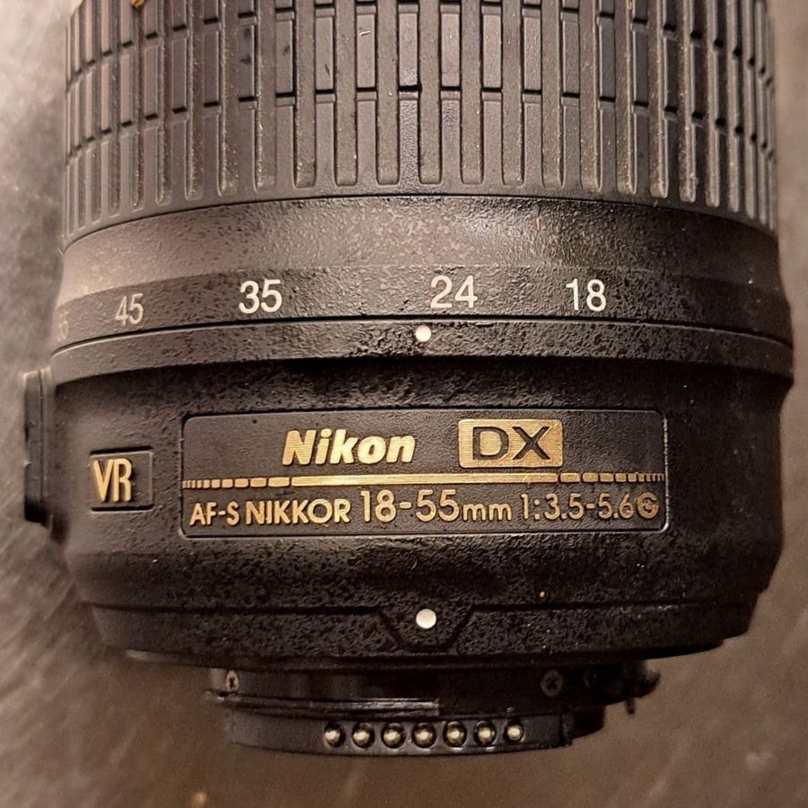 Nikon AF-S DX NIKKOR 18-55mm f/3.5-5.6G VR