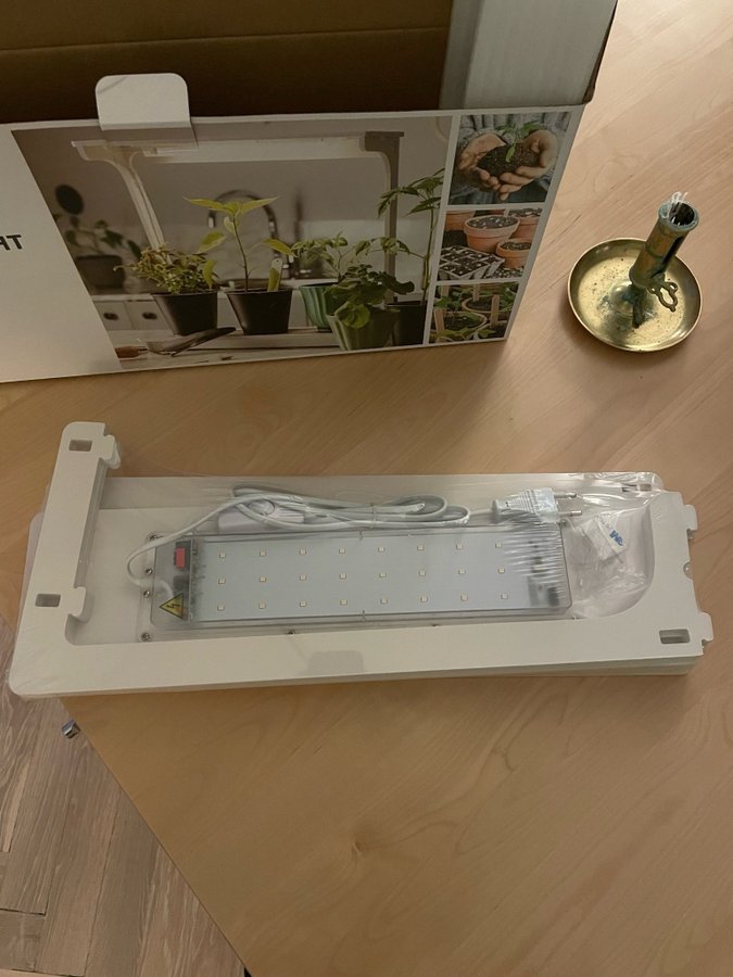 CO-TECH Tabletop LED Grow Light - Växtbelysning