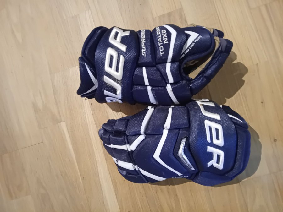 Bauer Supreme Total One NXG storlek 14 - 35 cm