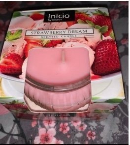 Incio Strawberry Dream Scented Candle