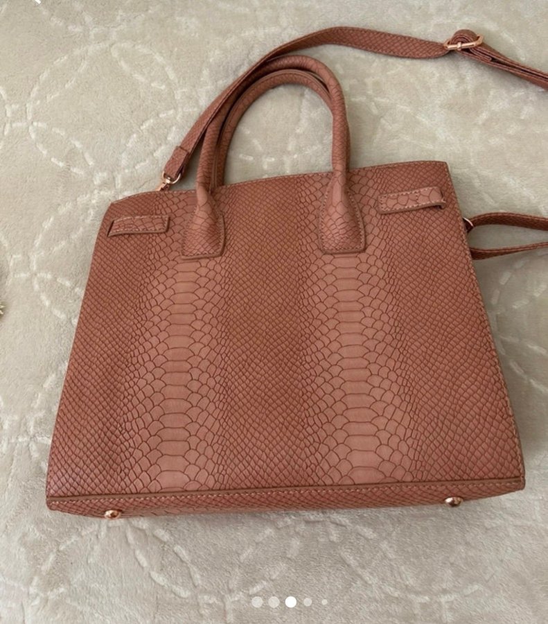 Abbot Lyon Dusty Nude/ Rose Gold Isla Handbag