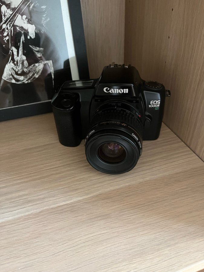 Canon EOS 1000F