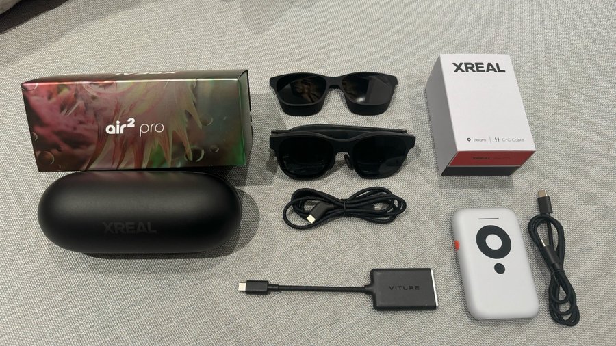 XREAL Air 2 Pro Smartglasögon + XREAL 32GB Beam + Viture USB-C. Utrop 1kr!