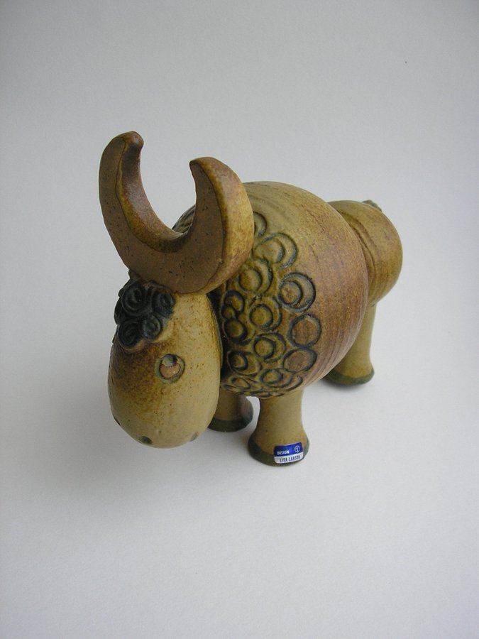 Lisa Larsson " Buffel " figurin