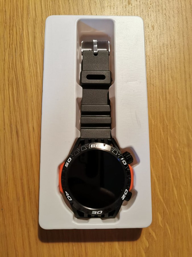 Smartwatch med ledlampa på sidan