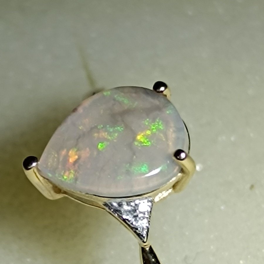 Guldring 14k (585) Opal-Diamanter