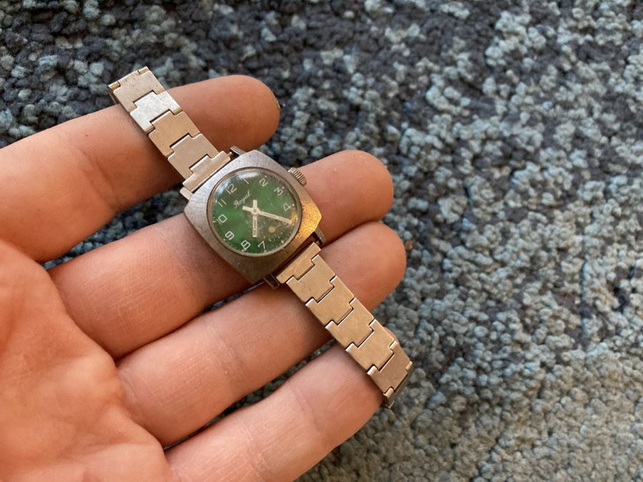 Vintage armbandsur Royal dam