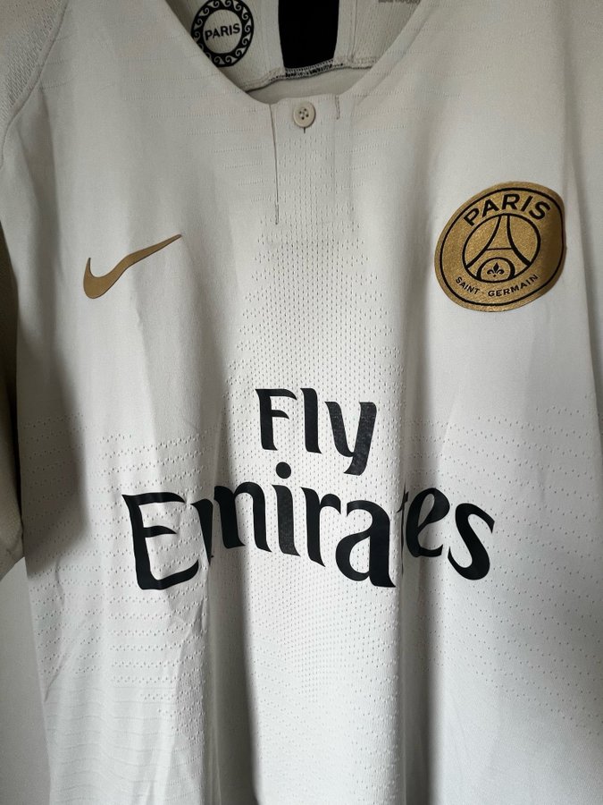 PSG Nike away kit 2018/19 #7 Mbappé size XL (Vaporknit)