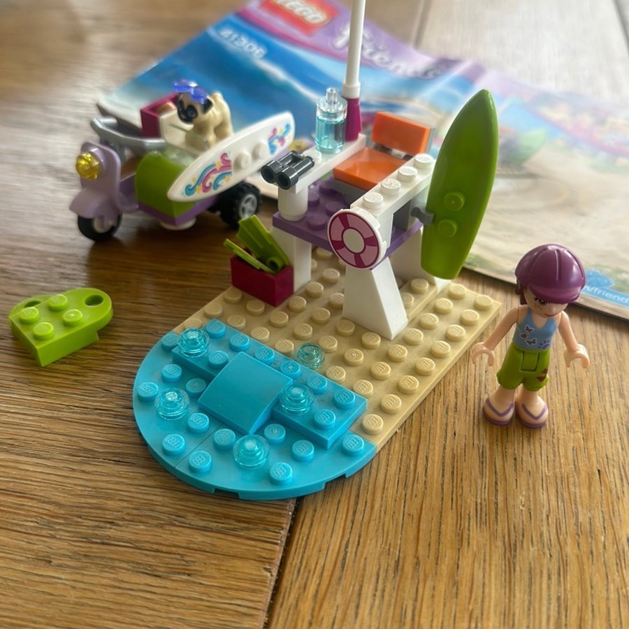 Lego friends Mias strandskoter