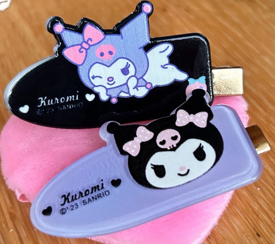 Två klämmor med Kuromi!