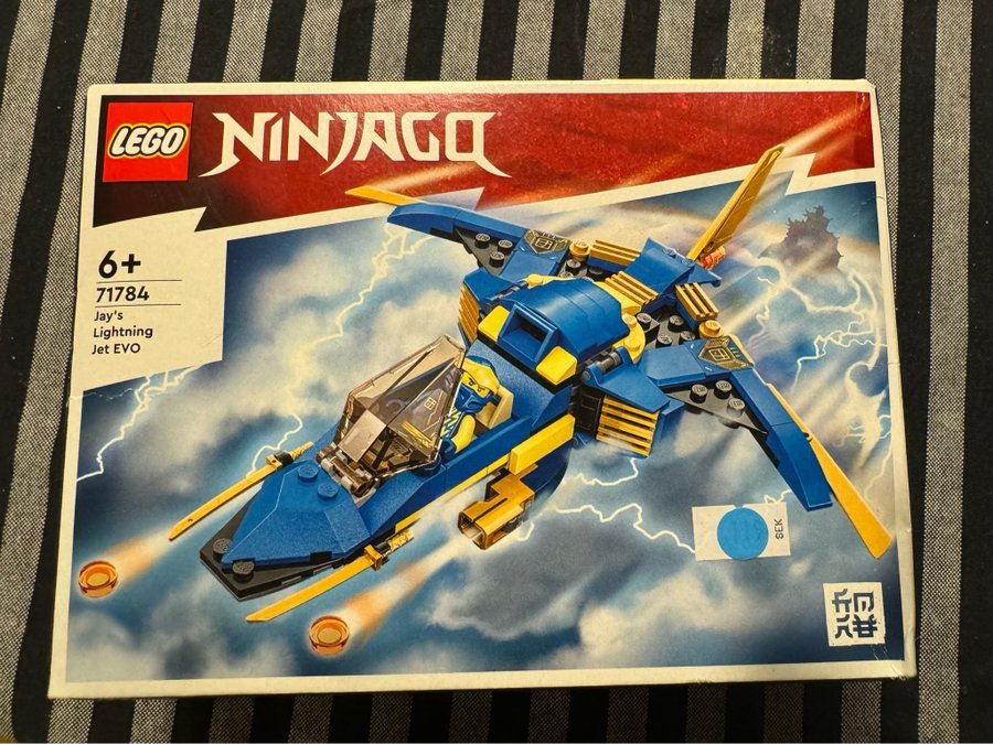 Lego Ninjago 71784 Jays Lightning Jet Evo