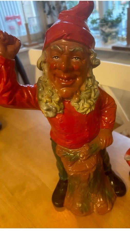 Tomtefigur i keramik