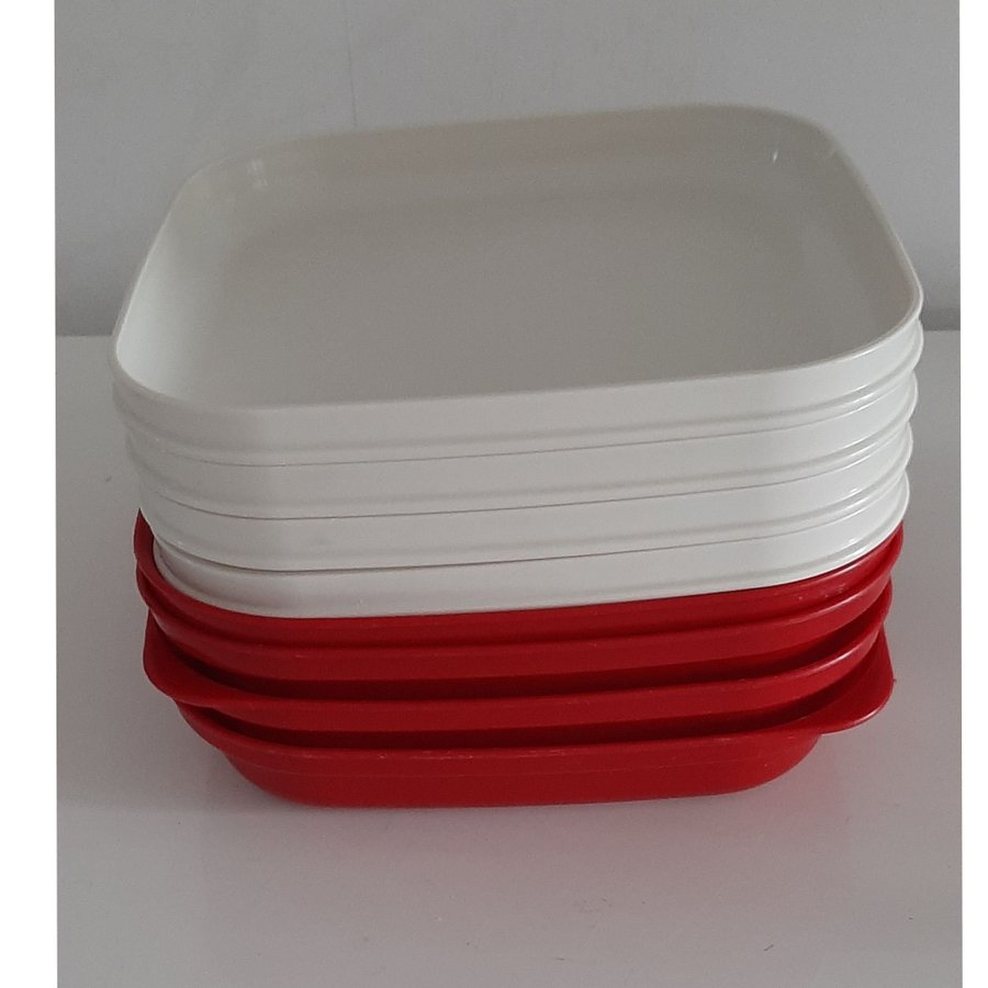 4 st Tupperware burkar