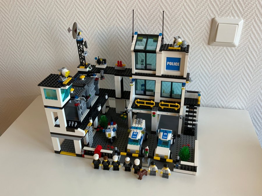 Lego City 7744 Polisstation