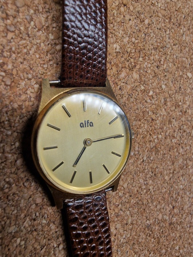 Alfa Gulden Armbandsur