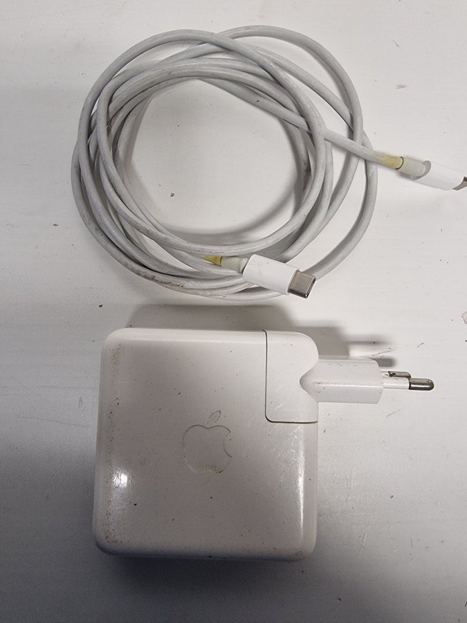 Apple 61 W strömadapter USB-C A1718