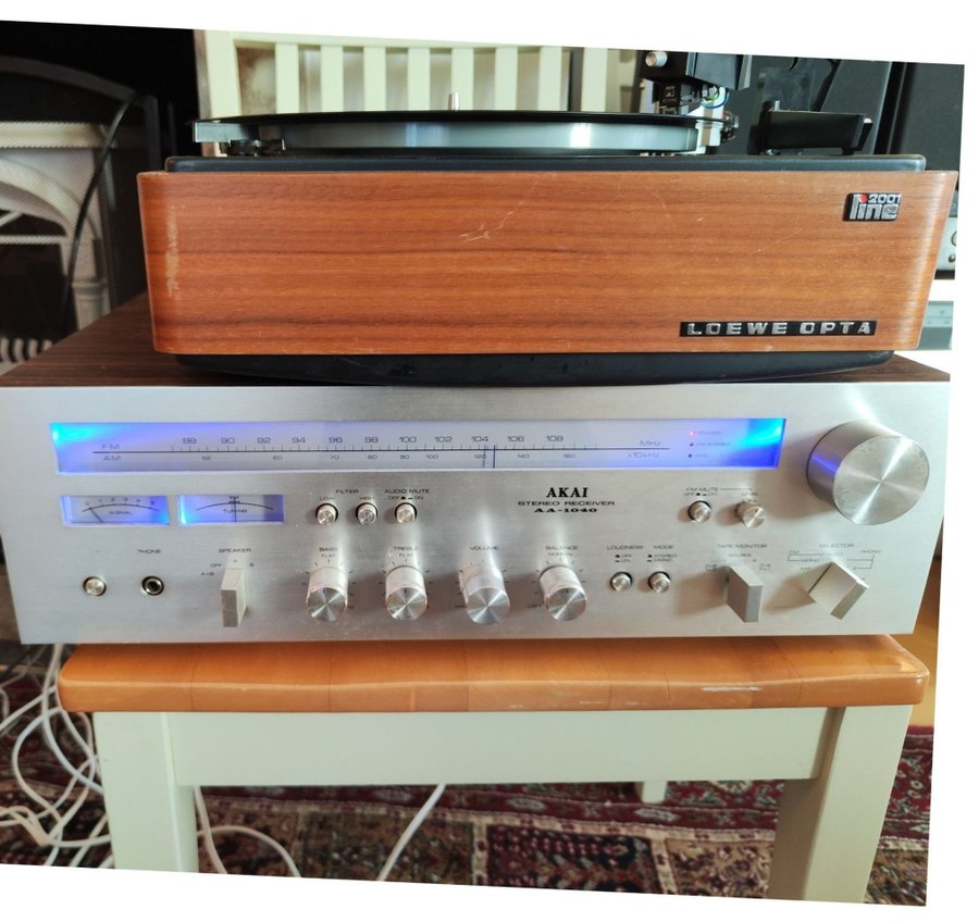 Akai Stereo Receiver AA-1040