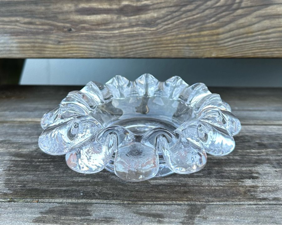 Ljuslykta i glas Krinolin Kosta Boda Göran Wärff design