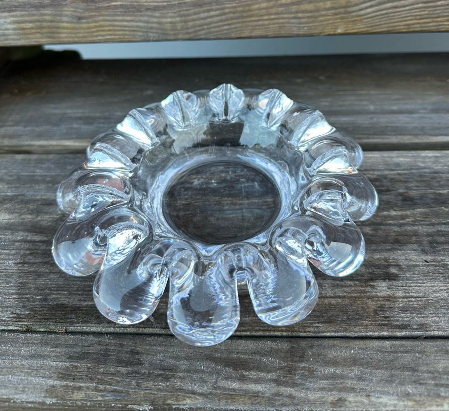 Ljuslykta i glas Krinolin Kosta Boda Göran Wärff design