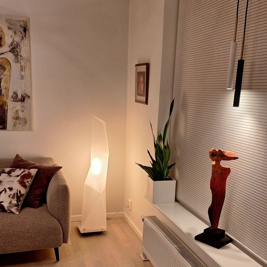 Golvlampa i modern design