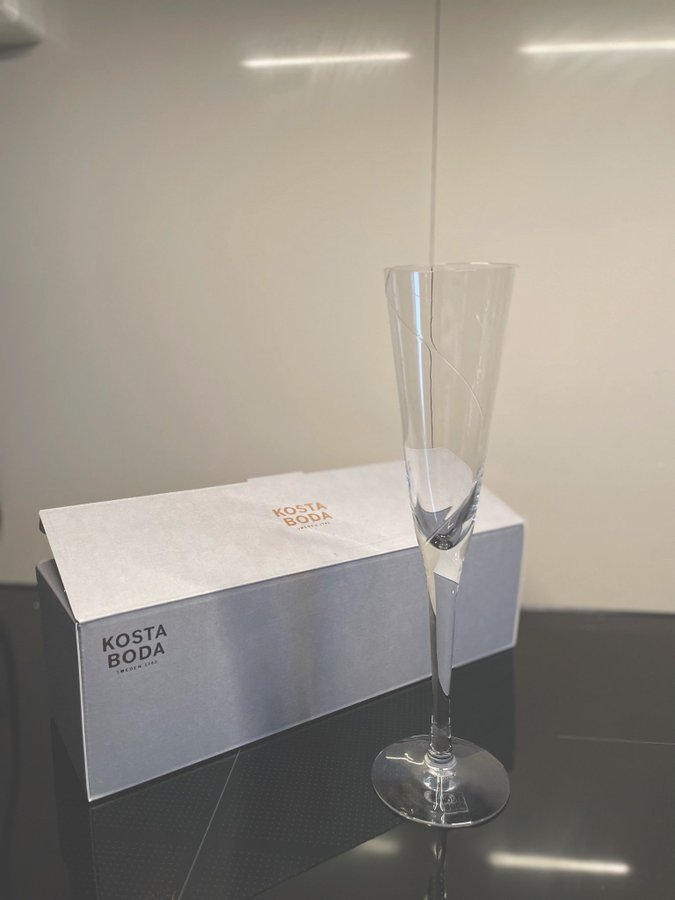 Kosta Boda Line champagneglas