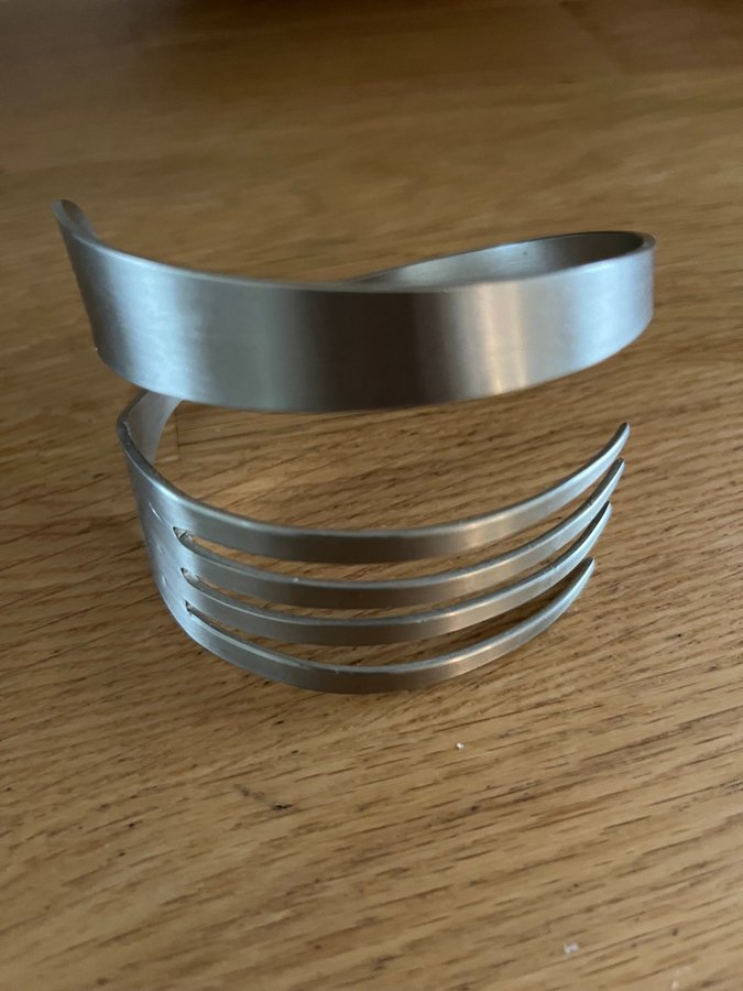 Armband i rostfritt stål