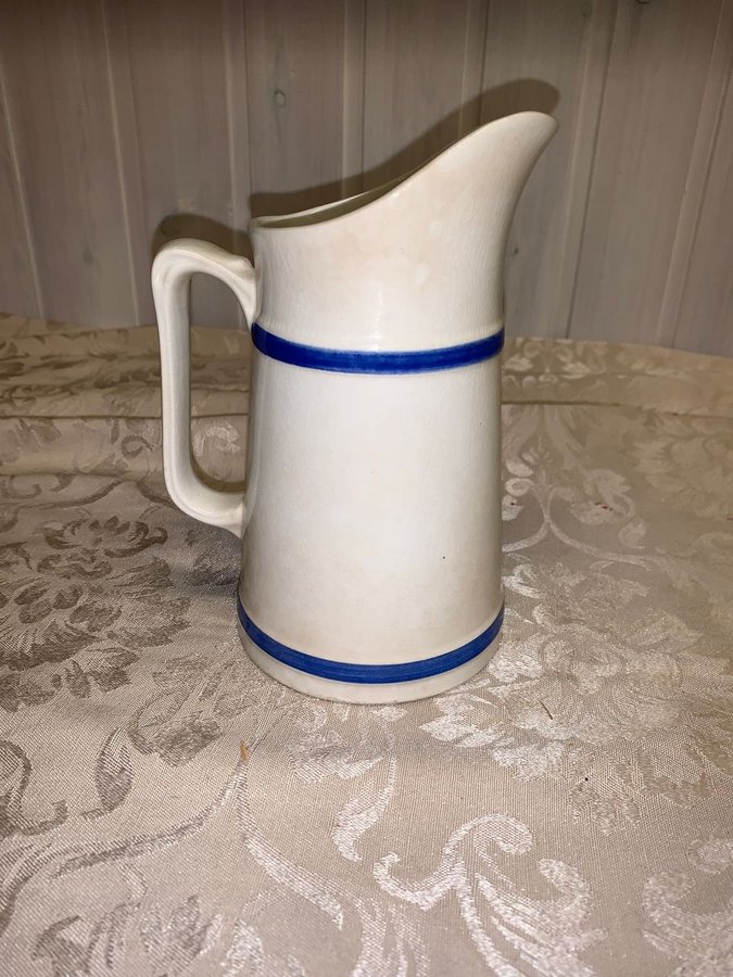 Tillbringare kanna retro Gefle Uppsala Ekeby vit/blå 19 cm hög Retro