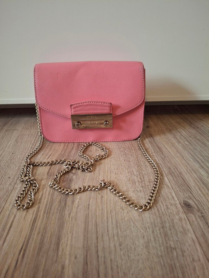 Furla Italy Rosa  vit äkta skinn crossbody väska