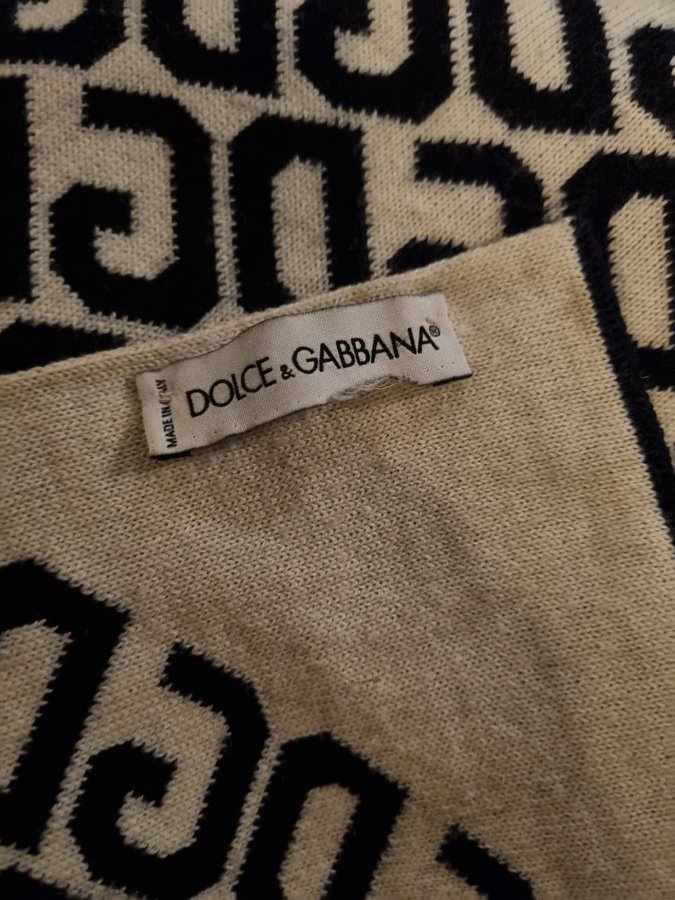 Dolce  Gabbana sort og hvidt sjal, halstørklæde