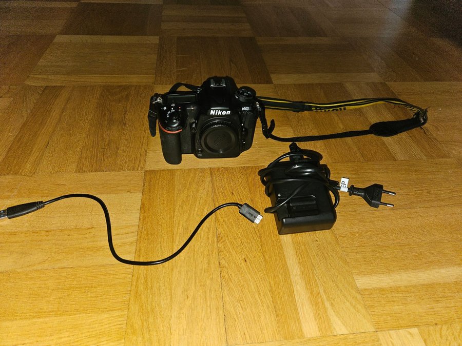 Nikon D500 med tillbehör