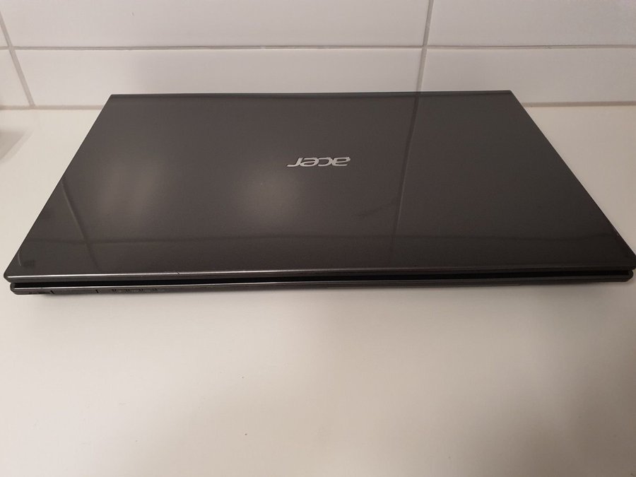 Surfmedia Laptop Acer 15.6"/i7/8Gb/HDD