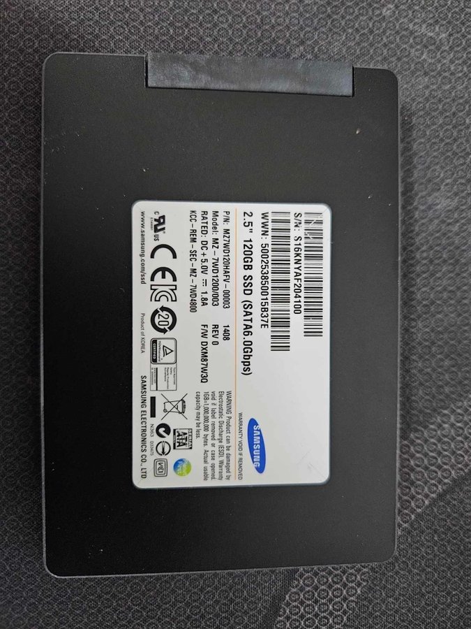 Samsung 25" 120GB SSD (SATA 60Gbps)