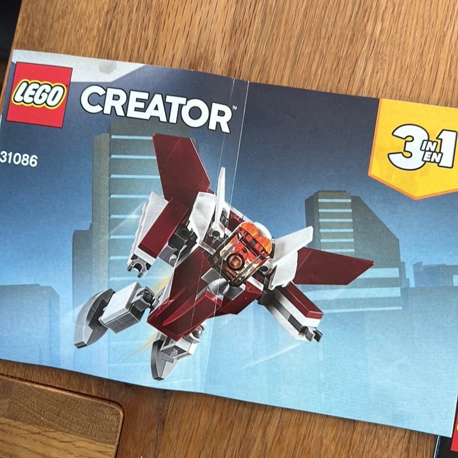 Lego Creator 31086 - Flygplan, Robot och Rymdskepp