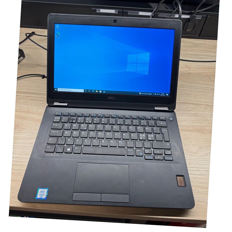 Dell Latitude E7270 / Intel Core i7-6600U / 8 gb