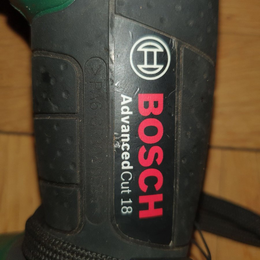 Bosch AdvancedCut 18