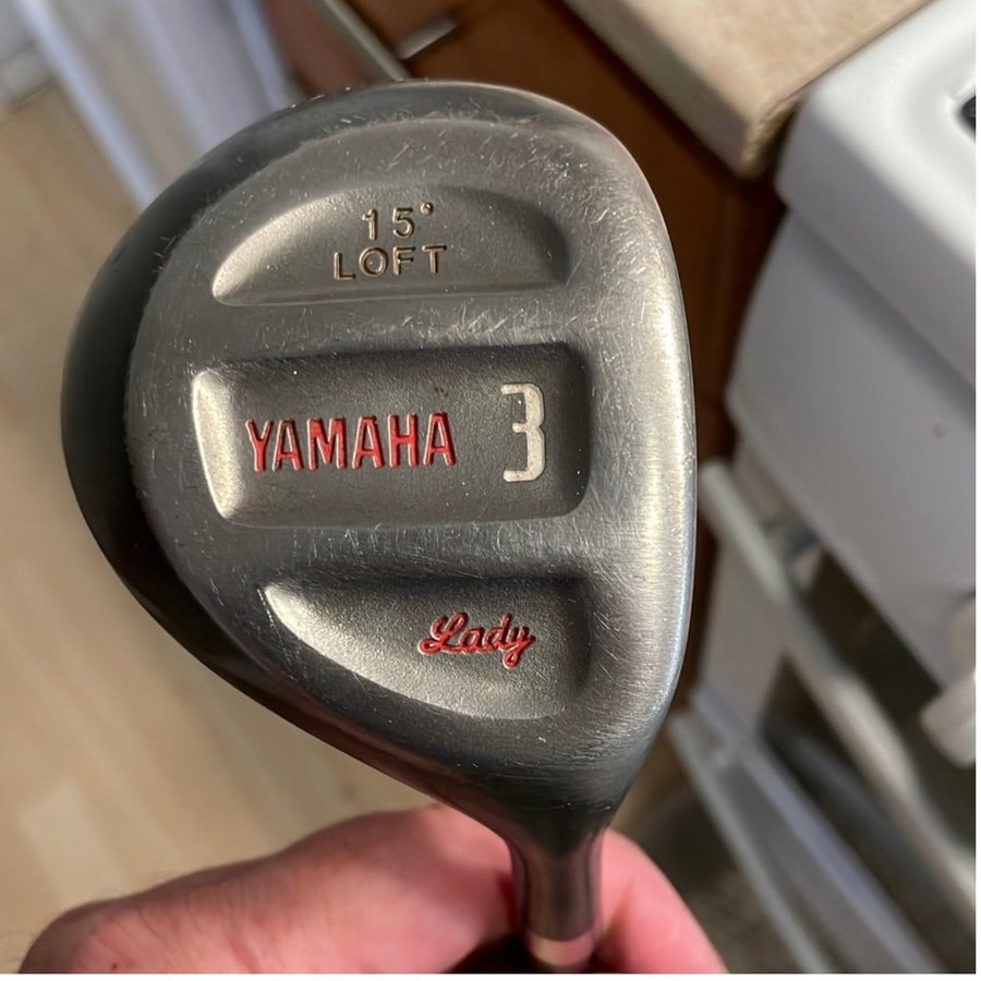 Yamaha Lady 3-wood med Paraflex Carbon skaft