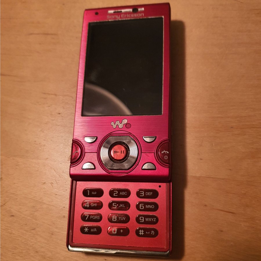 Sony Ericsson W995