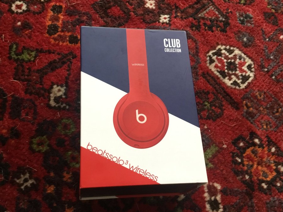 Beats Solo 3 Wireless Club collection RED