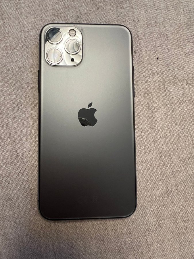 iPhone 11 Pro (64GB)