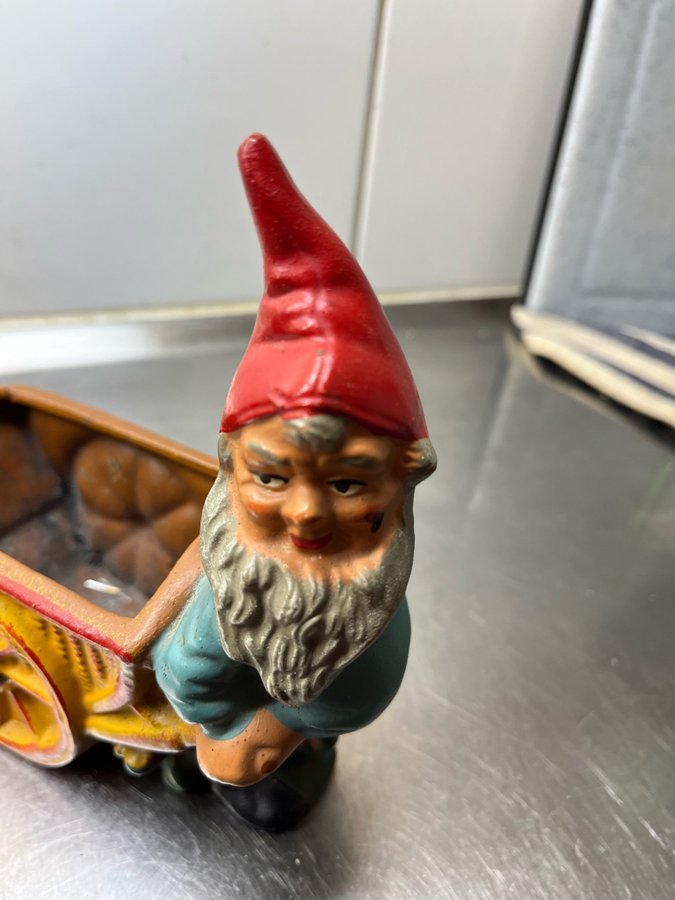 Gammal Tomte keramik