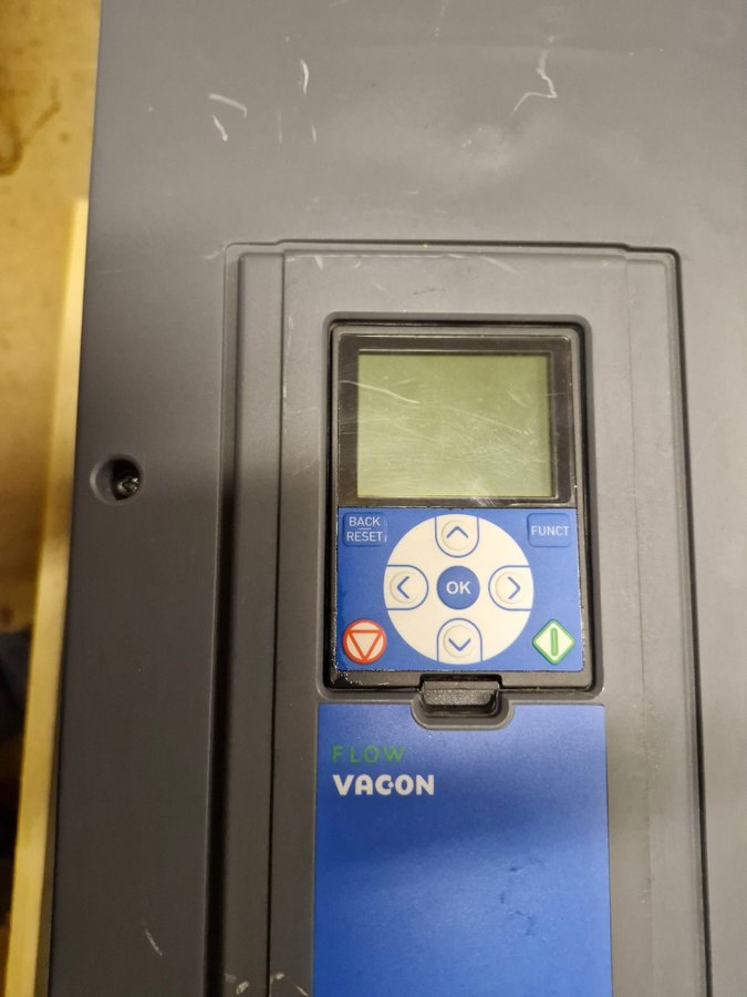 Vacon 0100-3L-0170-5-FLOW+SEB)+SRBT+IP54+FBIE