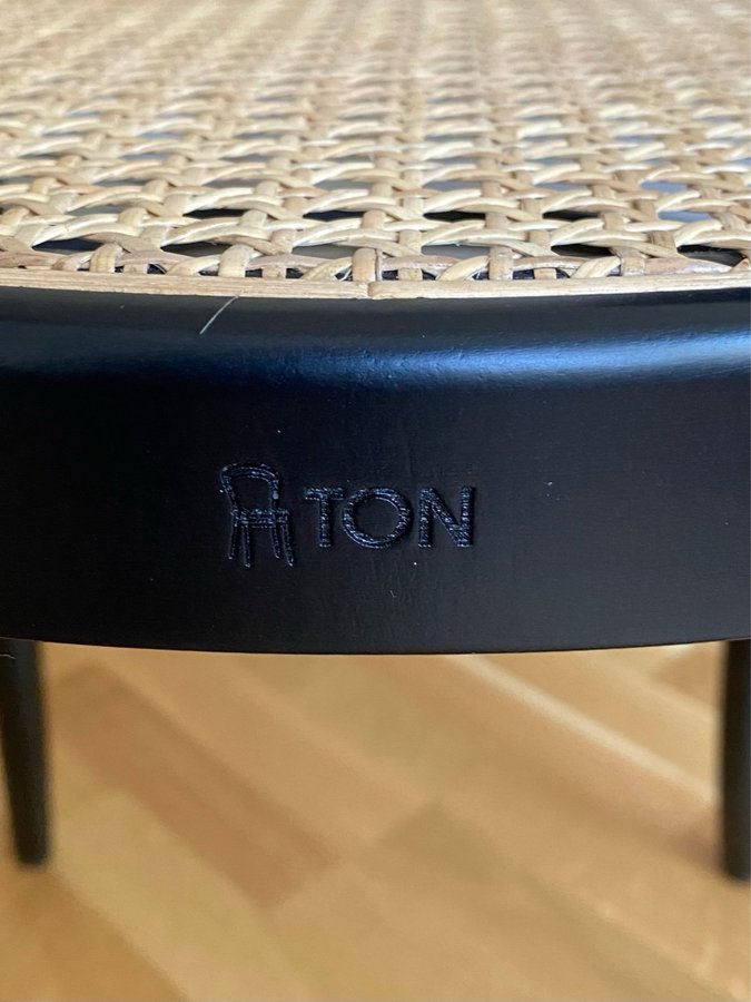 Thonet stolar med armstöd