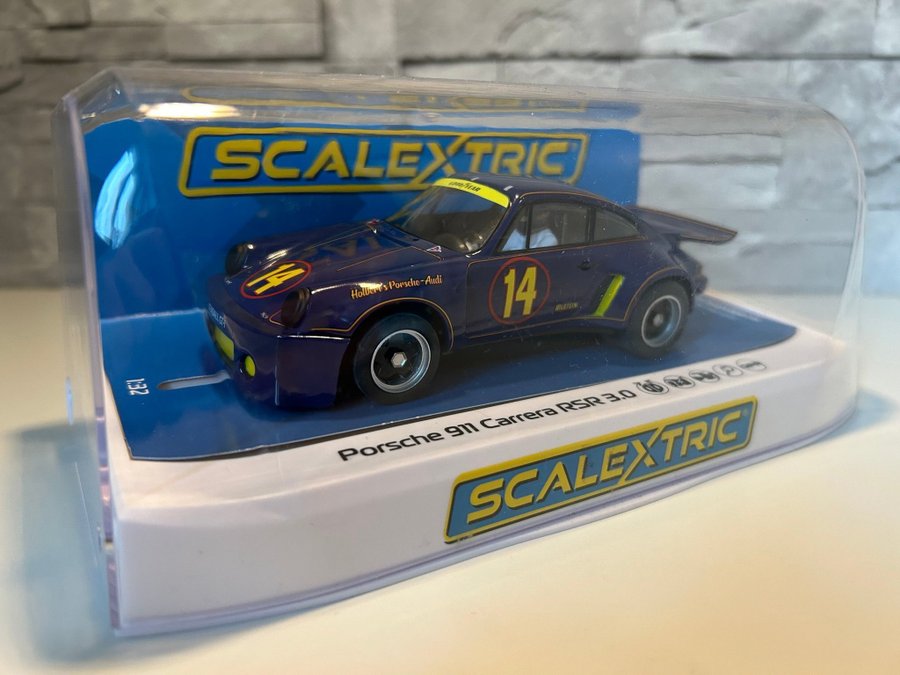 Scalextric C4241 Porsche 911 Carrera RSR 3.0 Trans Am 1974 - Al Holbert