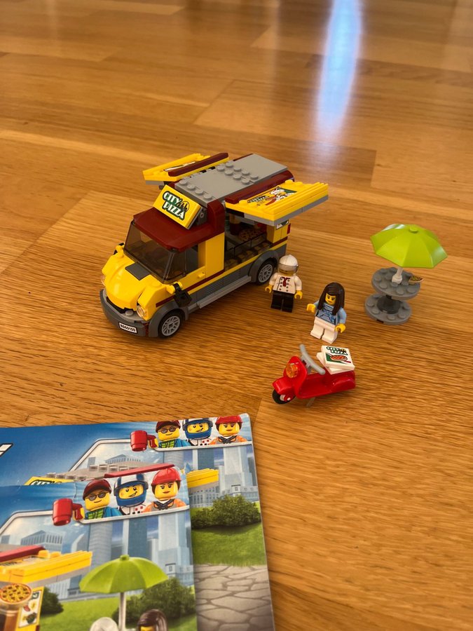 LEGO City 60150 Pizzabilen