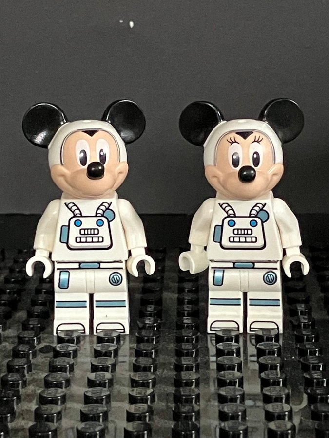 Lego Minifigur - Mickey Mouse  Minnie Mouse Astronaut