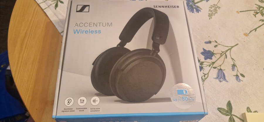 Sennheiser Accentum Wireless