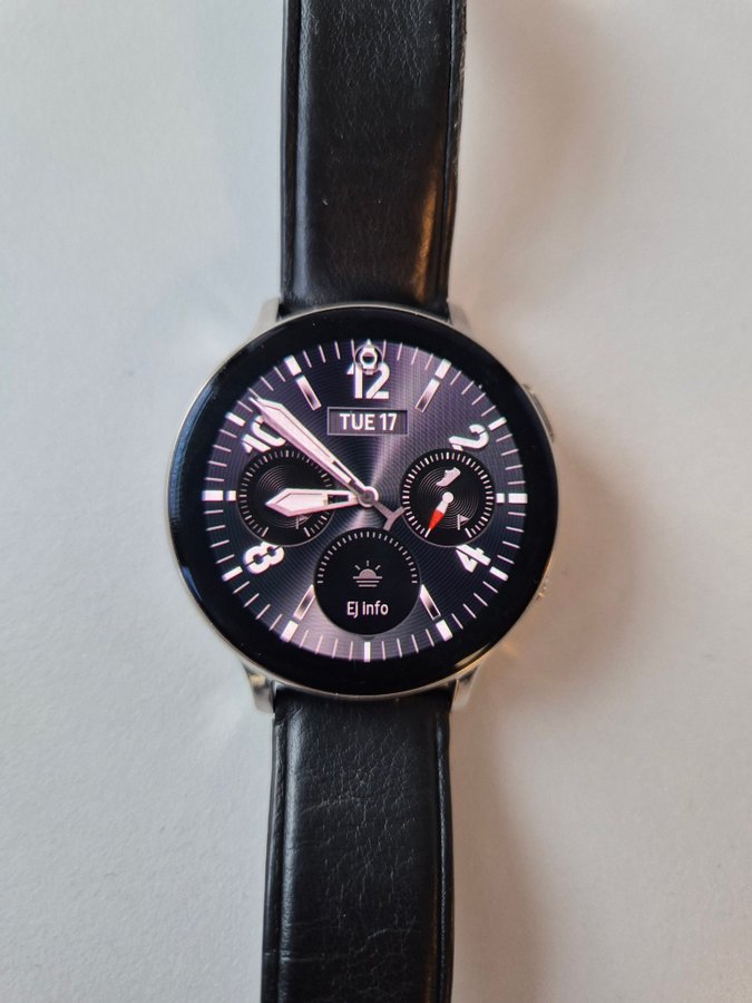 Samsung Galaxy Watch Active2 - Svart